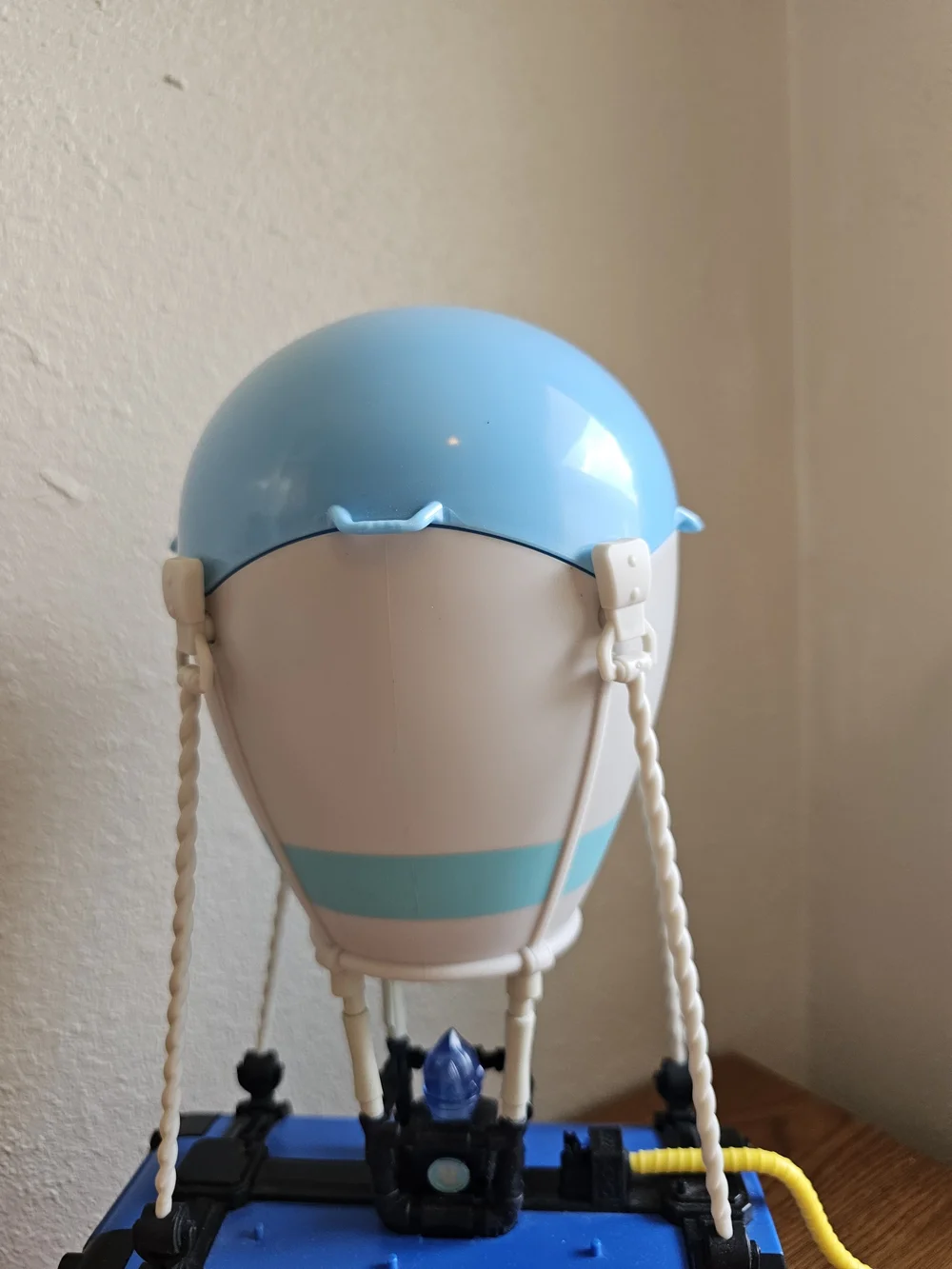 Fortnite Battle Bus 2018 Epic Games Moose 14 Inch Toy Vehicle Ballon